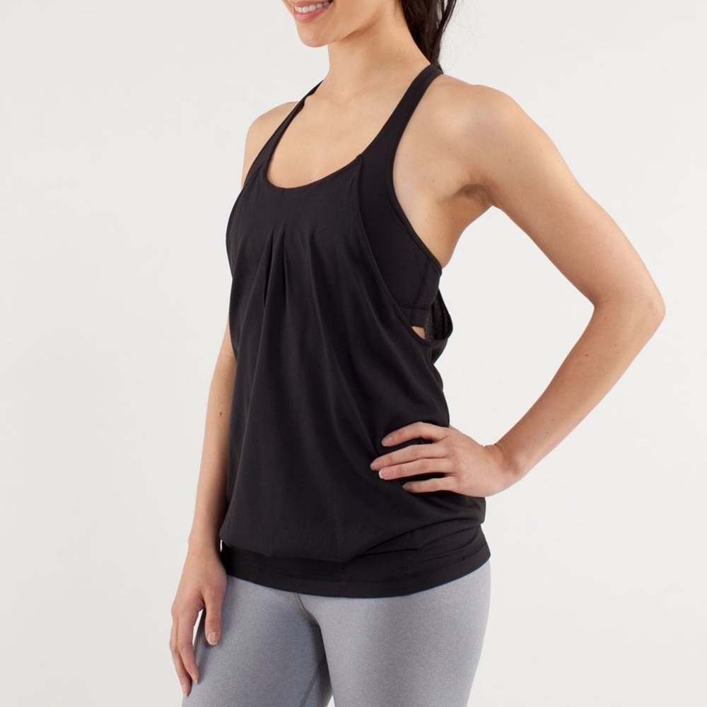 🍋LULULEMON 🍋 Tank with built in bra!